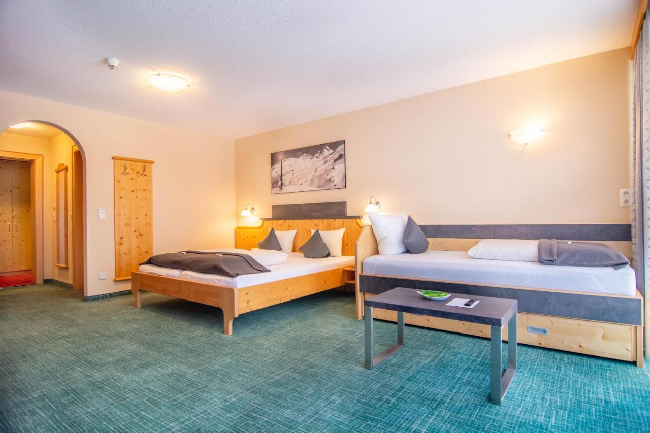Hotel Garni Alpenhof 이스크글 외부 사진