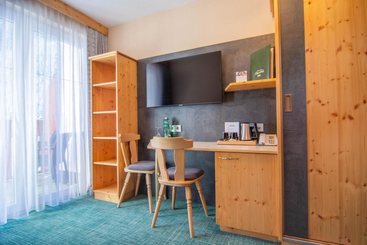 Hotel Garni Alpenhof 이스크글 외부 사진