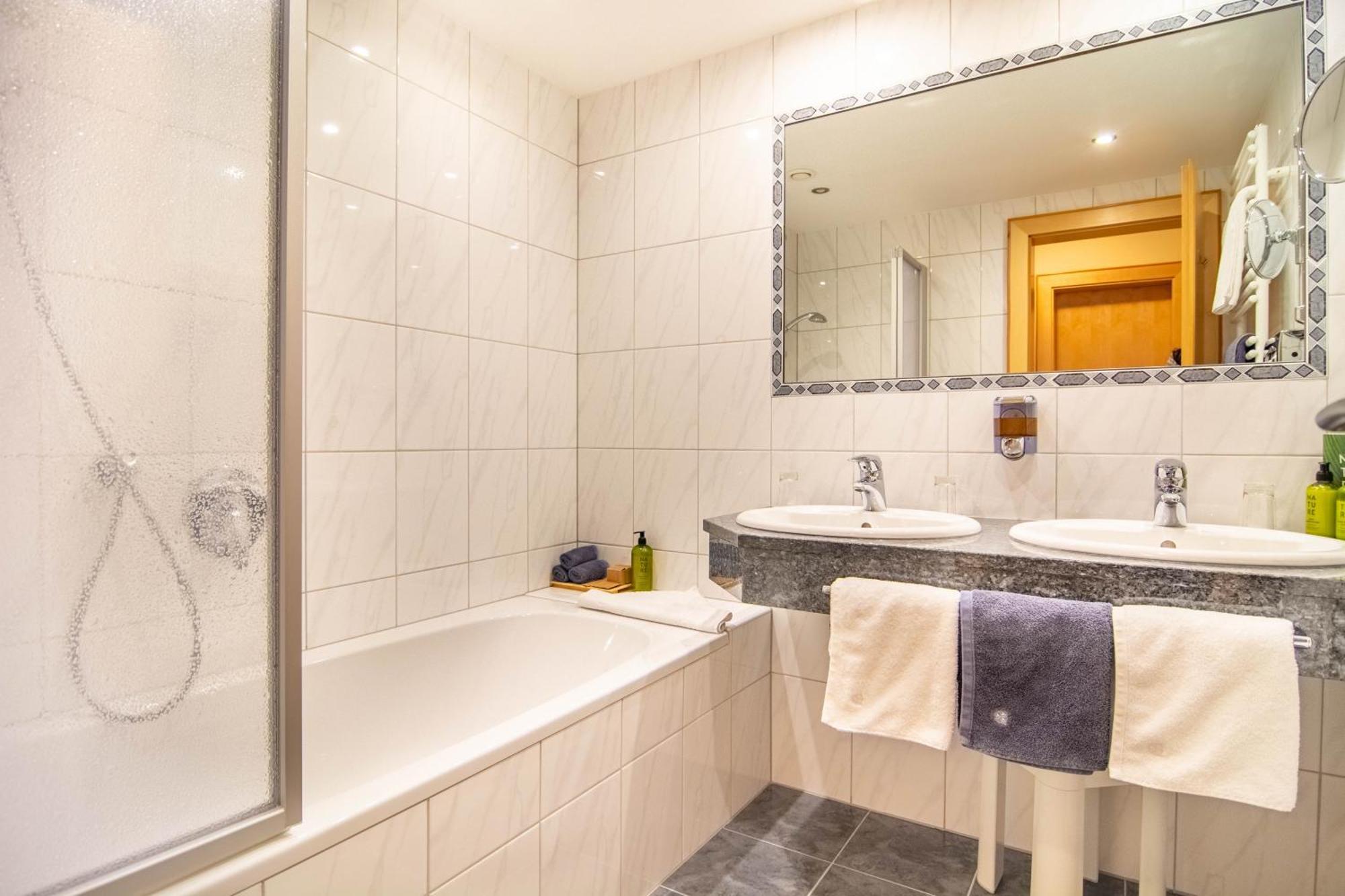 Hotel Garni Alpenhof 이스크글 외부 사진