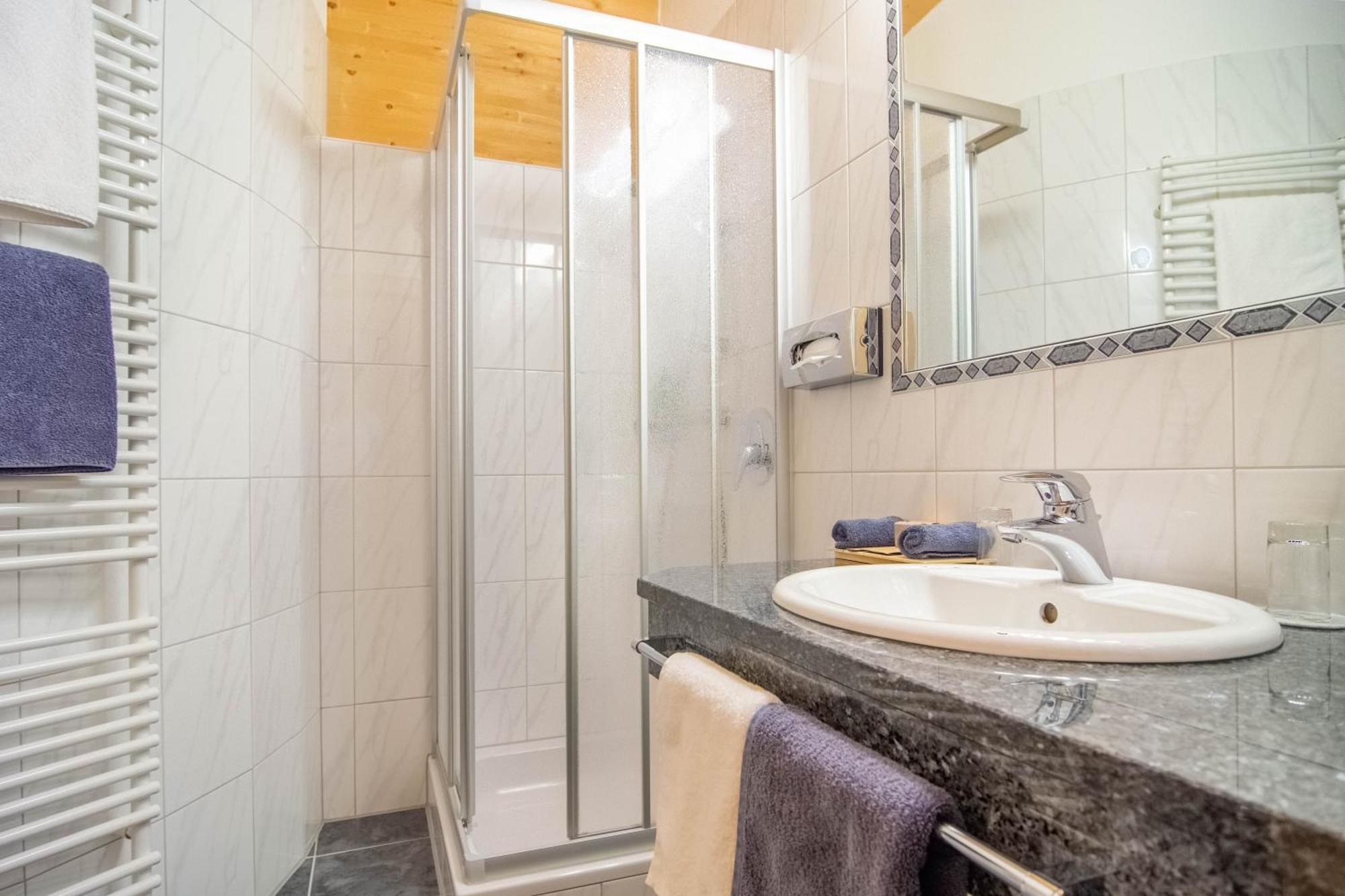 Hotel Garni Alpenhof 이스크글 외부 사진